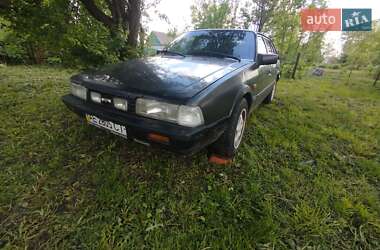 Хетчбек Mazda 626 1987 в 