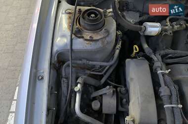 Хэтчбек Mazda 626 2000 в 