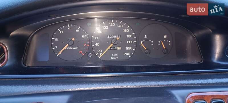 Седан Mazda 626 1997 в Виннице