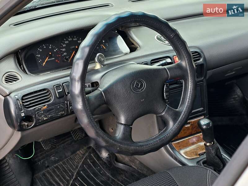 Седан Mazda 626 1993 в Харкові