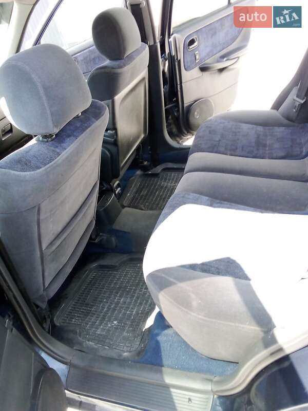 Універсал Mazda 626 1999 в Бориславі