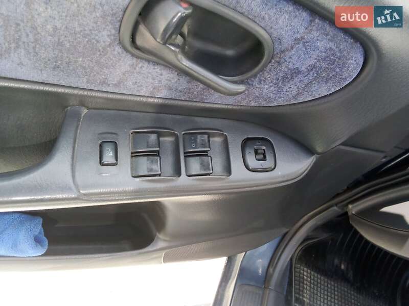 Універсал Mazda 626 1999 в Бориславі