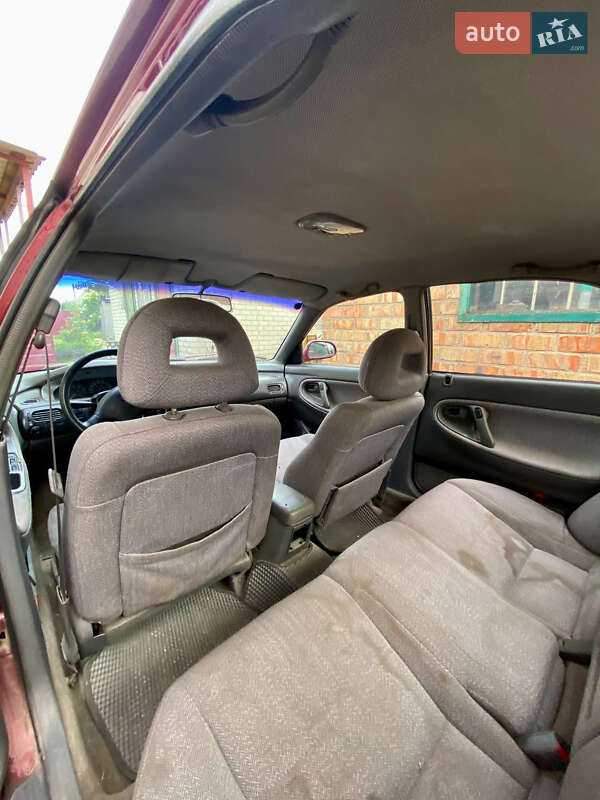 Седан Mazda 626 1993 в Новомосковську