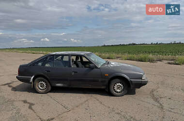 Хэтчбек Mazda 626 1986 в 
