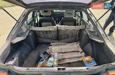Хэтчбек Mazda 626 1986 в 
