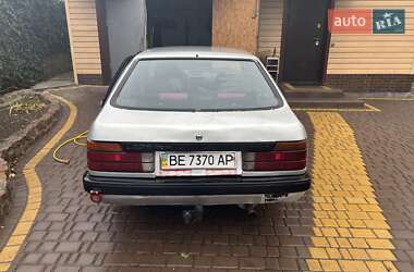 Седан Mazda 626 1986 в 