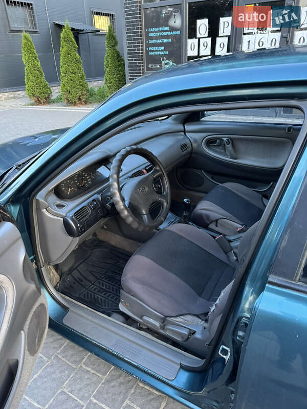 Седан Mazda 626 1992 в Ивано-Франковске