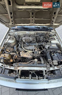 Хэтчбек Mazda 626 1988 в 