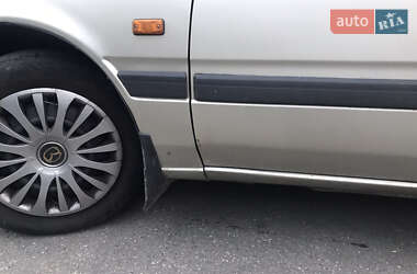 Хэтчбек Mazda 626 1990 в 
