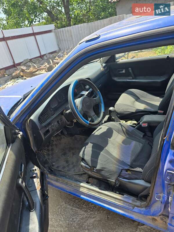 Хэтчбек Mazda 626 1990 в Шабо