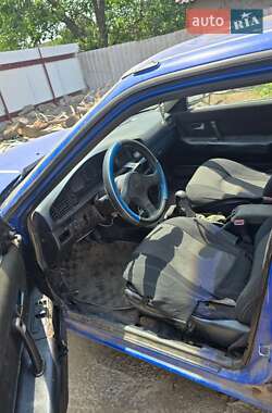 Хэтчбек Mazda 626 1990 в 