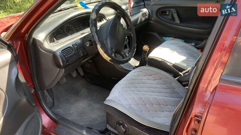 Седан Mazda 626 1998 в Львове