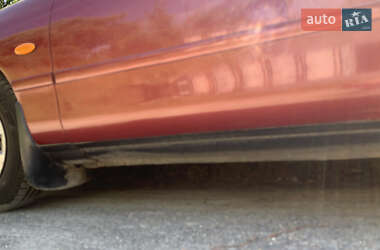 Седан Mazda 626 1998 в 