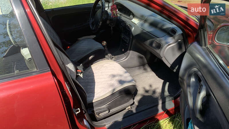 Седан Mazda 626 1998 в Львове