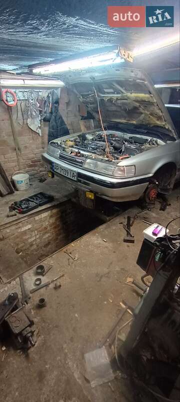 Хетчбек Mazda 626 1989 в Великій Багачці