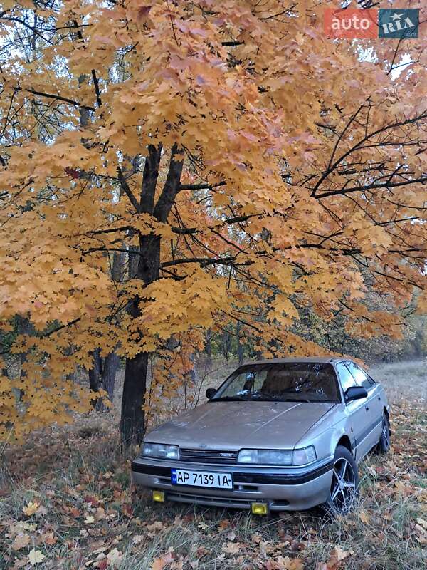 Хетчбек Mazda 626 1989 в Великій Багачці