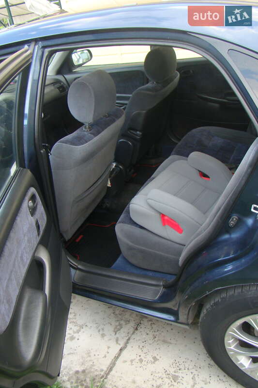 Хетчбек Mazda 626 1999 в Радехові