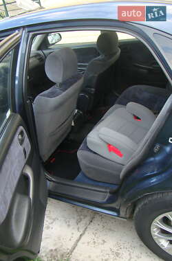 Хетчбек Mazda 626 1999 в 
