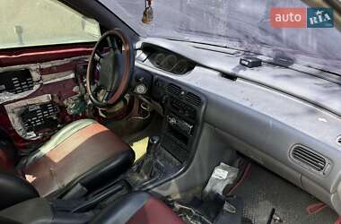 Седан Mazda 626 1992 в 