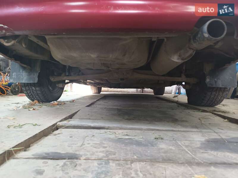 Седан Mazda 626 1992 в Кам'янець-Подільському