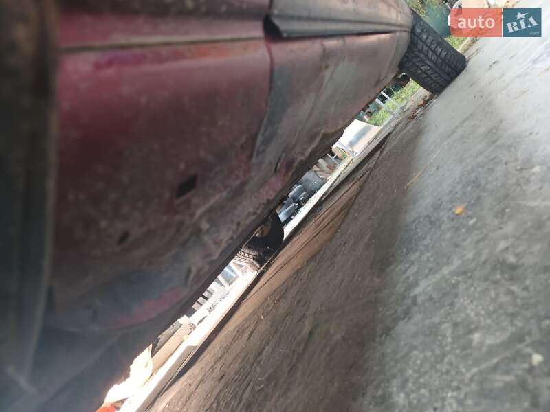 Седан Mazda 626 1992 в Кам'янець-Подільському