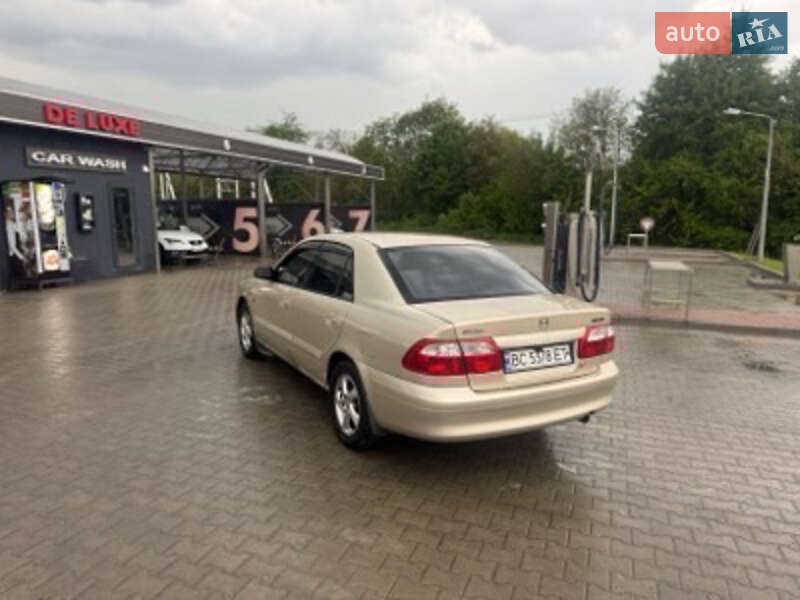 Седан Mazda 626 2001 в Львове