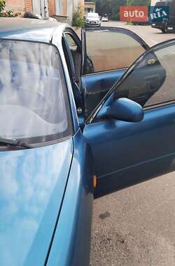 Седан Mazda 626 1993 в 