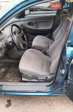 Седан Mazda 626 1993 в 