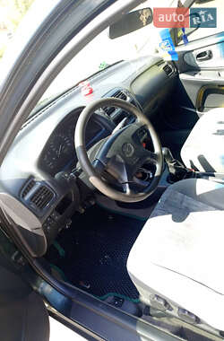 Седан Mazda 626 1998 в 