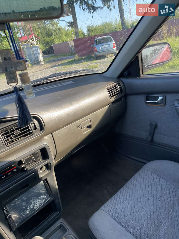 Хэтчбек Mazda 626 1992 в Снятине