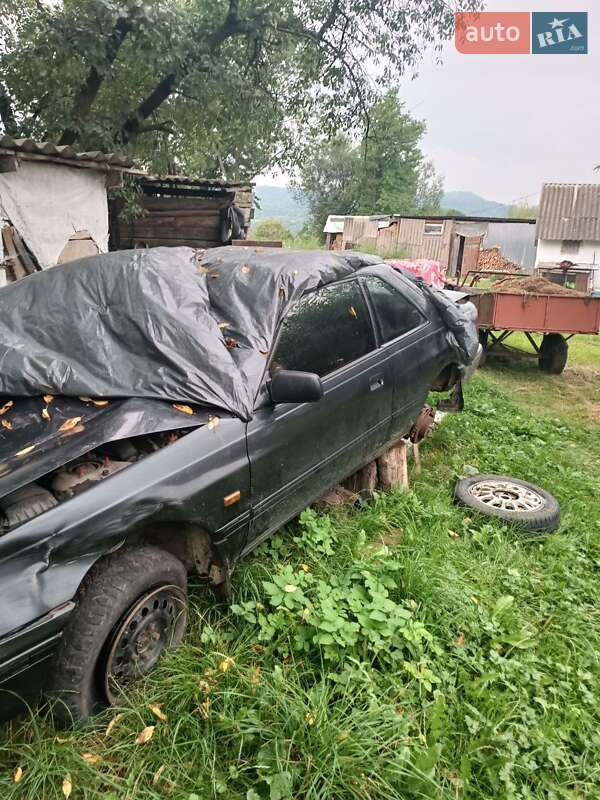 Хэтчбек Mazda 626 1991 в Черновцах