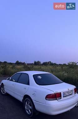 Седан Mazda 626 1993 в 