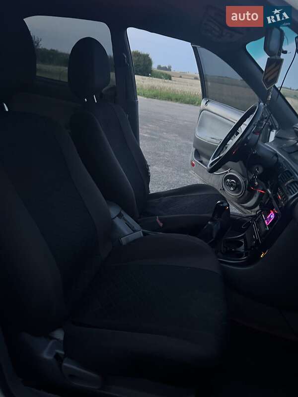 Седан Mazda 626 1993 в Ровно