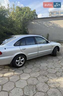 Хэтчбек Mazda 626 2000 в 