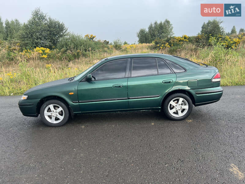 Хэтчбек Mazda 626 1998 в 