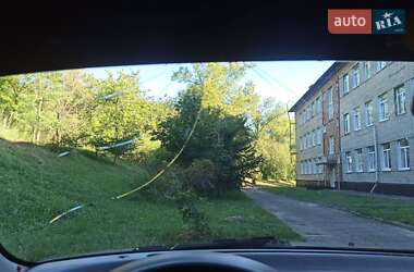 Хэтчбек Mazda 626 1999 в 