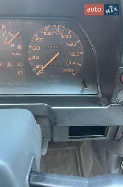 Хэтчбек Mazda 626 1986 в 