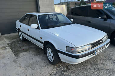 Хэтчбек Mazda 626 1987 в 