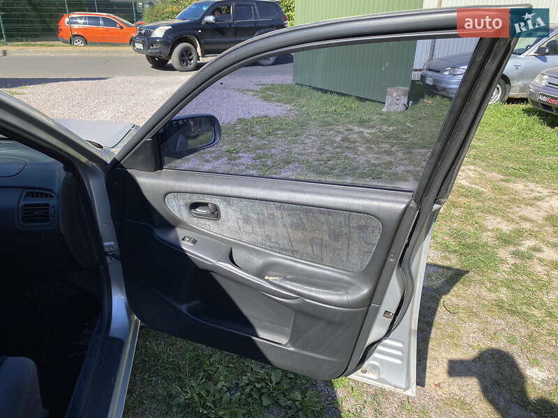 Хетчбек Mazda 626 1999 в Києві