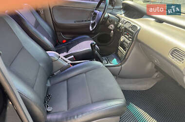 Седан Mazda 626 1993 в 