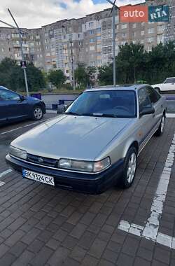 Хэтчбек Mazda 626 1990 в Ровно
