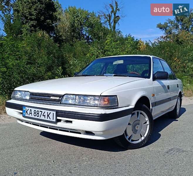 Седан Mazda 626 1989 в 