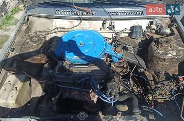 Седан Mazda 626 1985 в 
