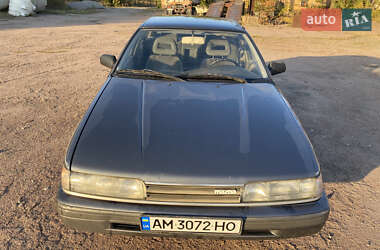 Хэтчбек Mazda 626 1988 в 