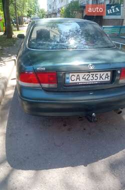 Седан Mazda 626 1993 в 