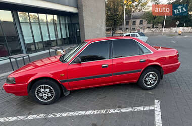 Седан Mazda 626 1988 в 