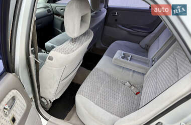 Седан Mazda 626 2002 в 
