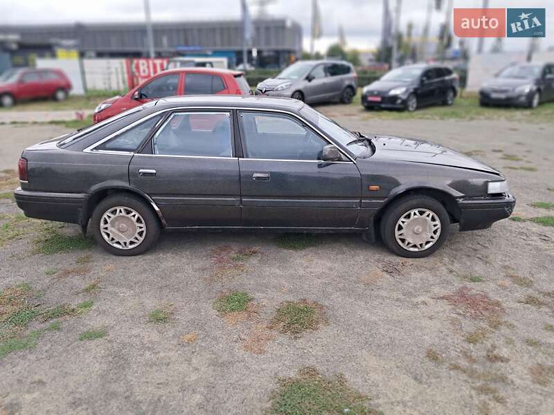 Хэтчбек Mazda 626 1988 в Буче