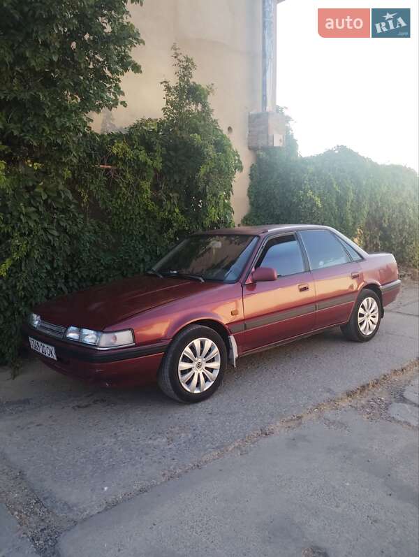 Седан Mazda 626 1991 в Одессе