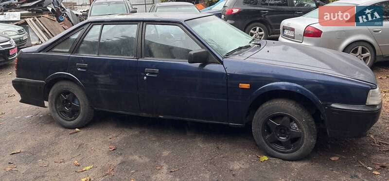 Хетчбек Mazda 626 1986 в Луцьку